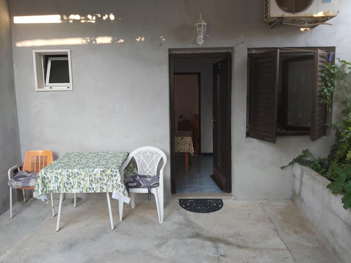 Apartman Janja Apartment Bol Ngoại thất bức ảnh