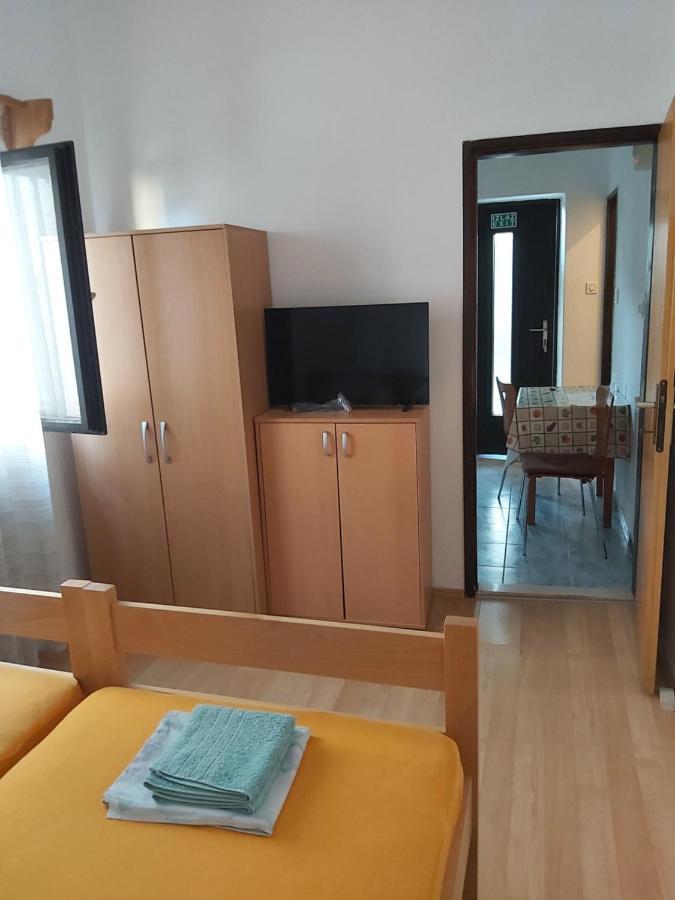 Apartman Janja Apartment Bol Ngoại thất bức ảnh